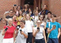 Jugendliche und Glasrecycling | Austria Glas Recycling Projekt | (c) Heidemarie Zimmermann