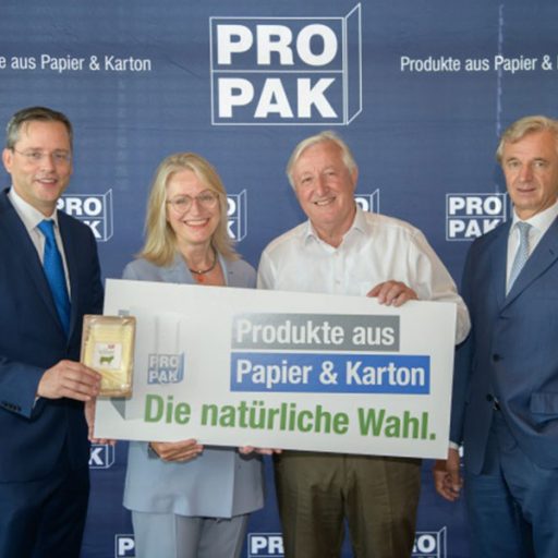 Marko Schuster (Mondi), Martina Hörmer (Ja! Natürlich.), Georg Dieter Fischer PROPAK), Andreas Blaschke MM Packaging) | (c) PROPAK