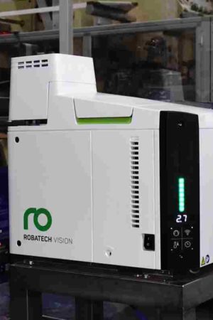 Adhesive Melter Vision with Smart Terminal (Fotos: Robatech) Adhesive Melter Vision with Smart Terminal (Fotos: Robatech)