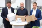Im Bild v.l.n.r.: Stephan Kaar (Sprecher Forum Wellpappe Austria), Florian Thalheimer (IKEA Österreich, Sustainability Manager), Florian Döbl (Forum Wellpappe Austria) (Foto: Forum Wellpappe/APA-Fotoservice/Schedl)