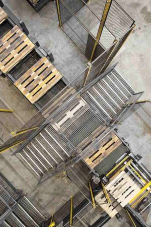 EUR Paletten werden in einem Mehrwegsystem verwendet und schonen somit unsere Ressourcen. (Foto: Paletten Winter GmbH) EUR Paletten werden in einem Mehrwegsystem verwendet und schonen somit unsere Ressourcen. (Foto: Paletten Winter GmbH)